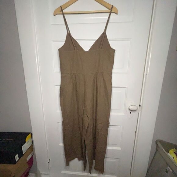 NWTs Olivaceous Ramie Blend Cropped Jumpsuit Size Small - Picture 5 of 12